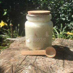 Marshmallow fluff body scrub